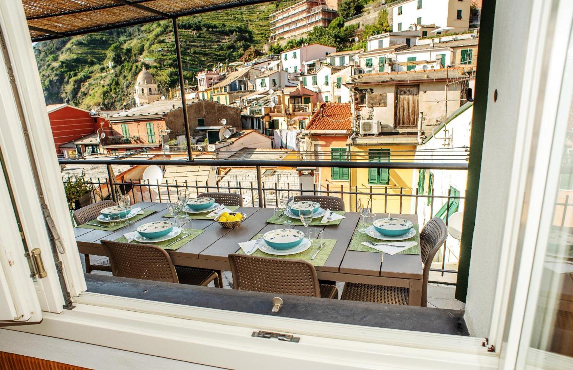 Апартаменти Carattino 12 Idyllic Seafront Retreat Вернацца Екстер'єр фото