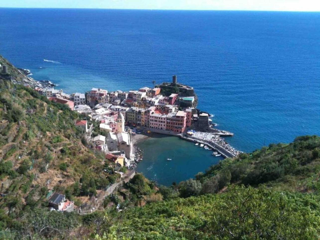 Апартаменти Carattino 12 Idyllic Seafront Retreat Вернацца Екстер'єр фото